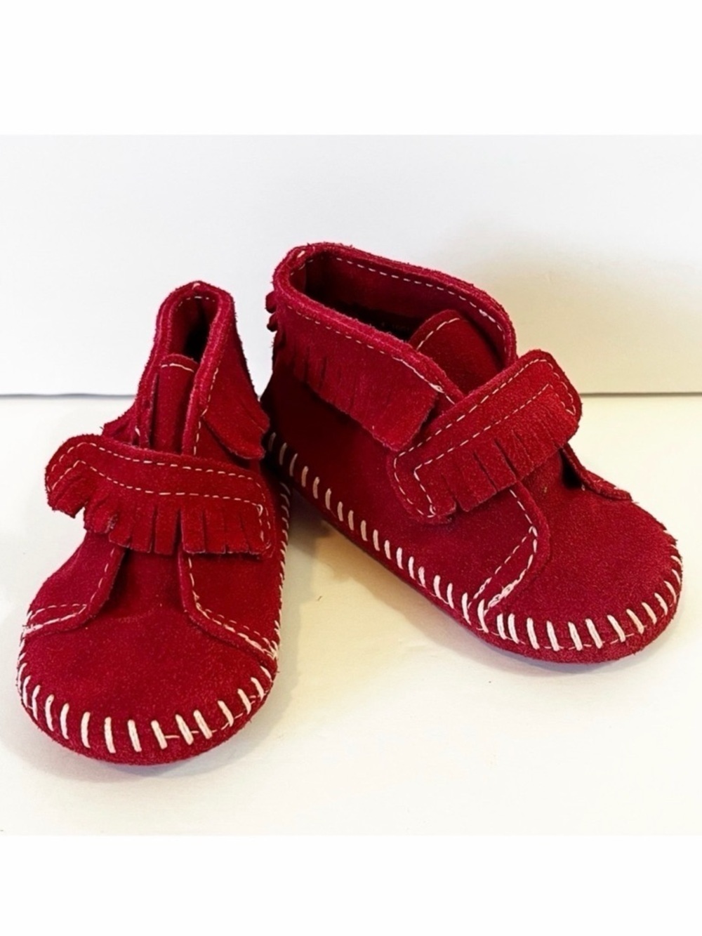 Minnetonka Moccasins Infants Toddler Sz 4 Front Strap Bootie Red Suede Fringe